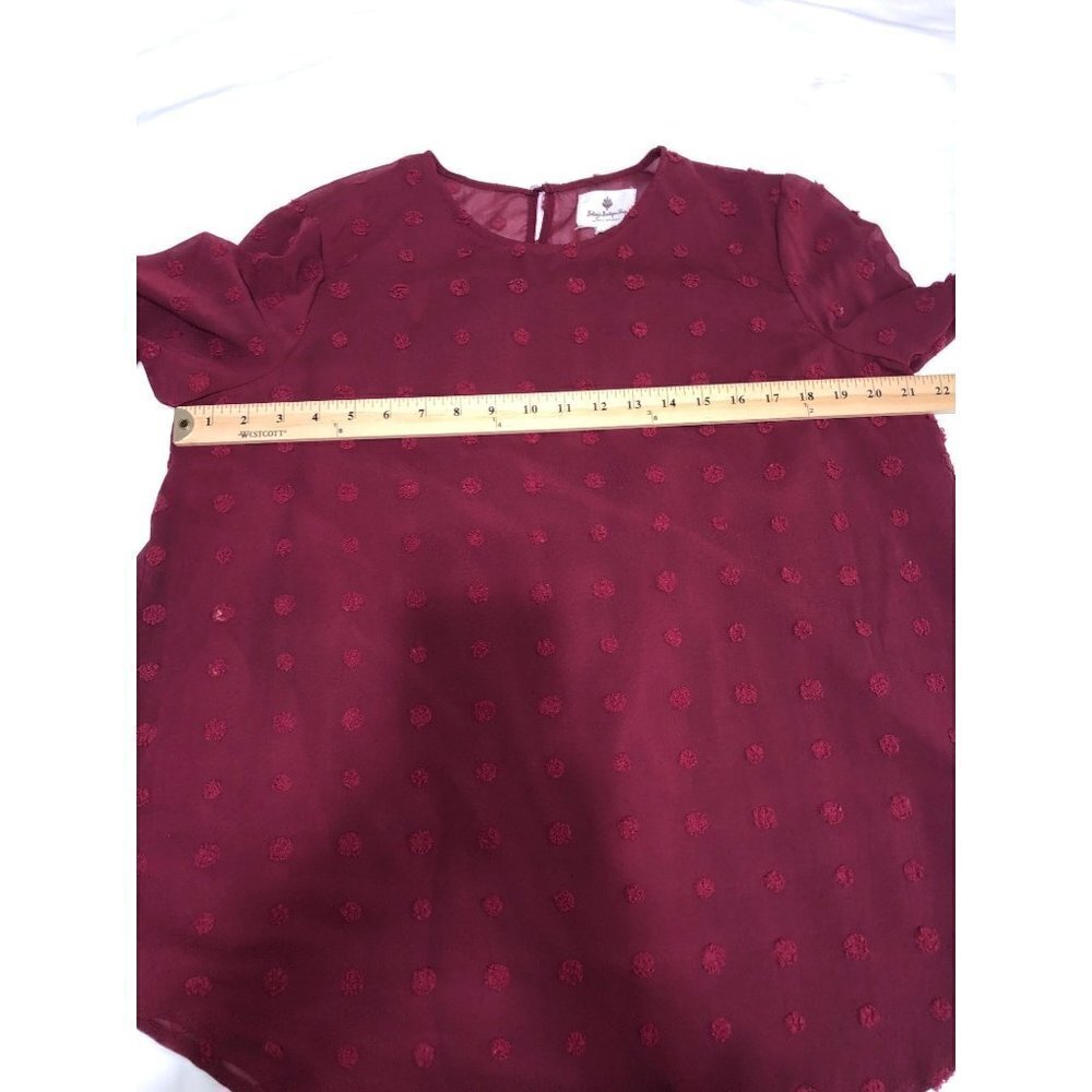 Betsys Boutique Shop Size S Textured Dots Flutter Blouse Burgundy Red Tunic Top - Picture 7 of 10
